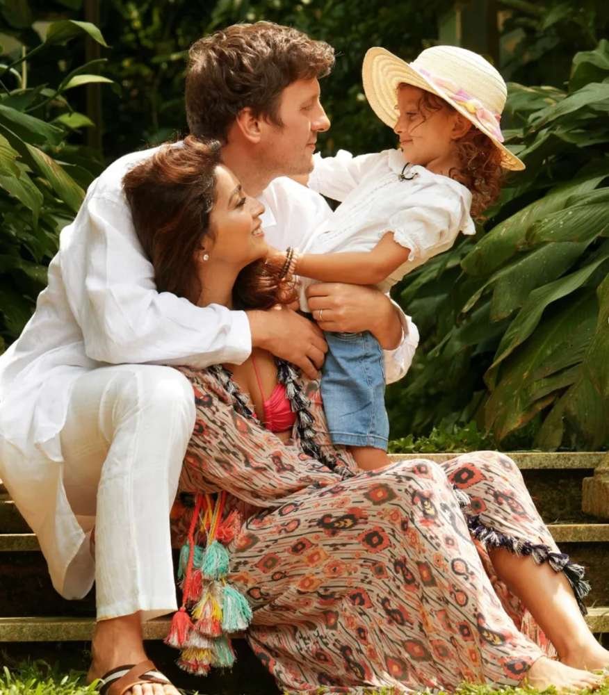 Shriya Sharan with her family