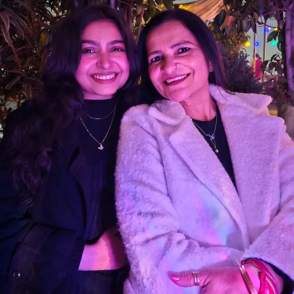ruchika with mother-in-law (dimple malhan)